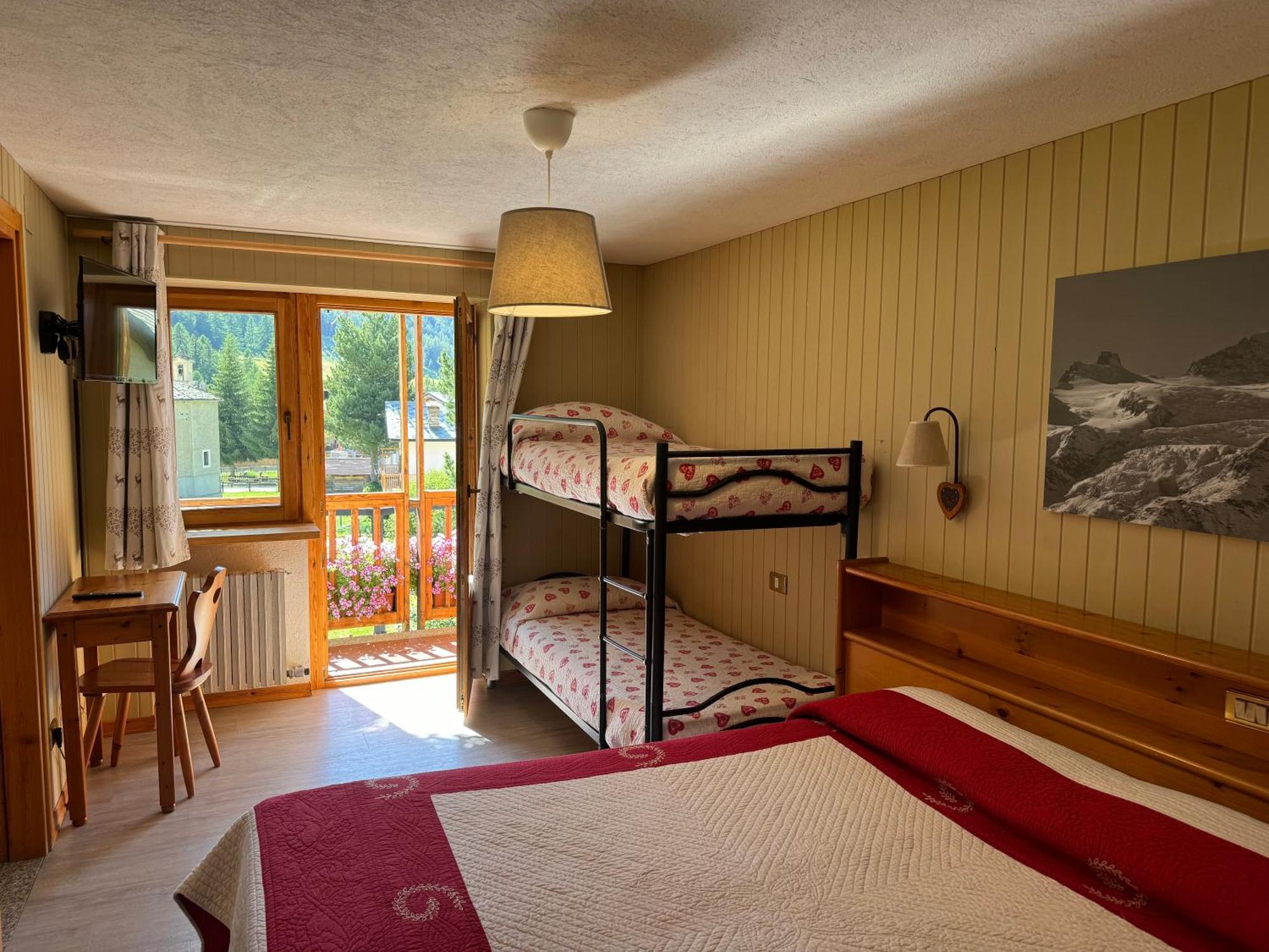 Hotel Ondezana Конь Екстер'єр фото