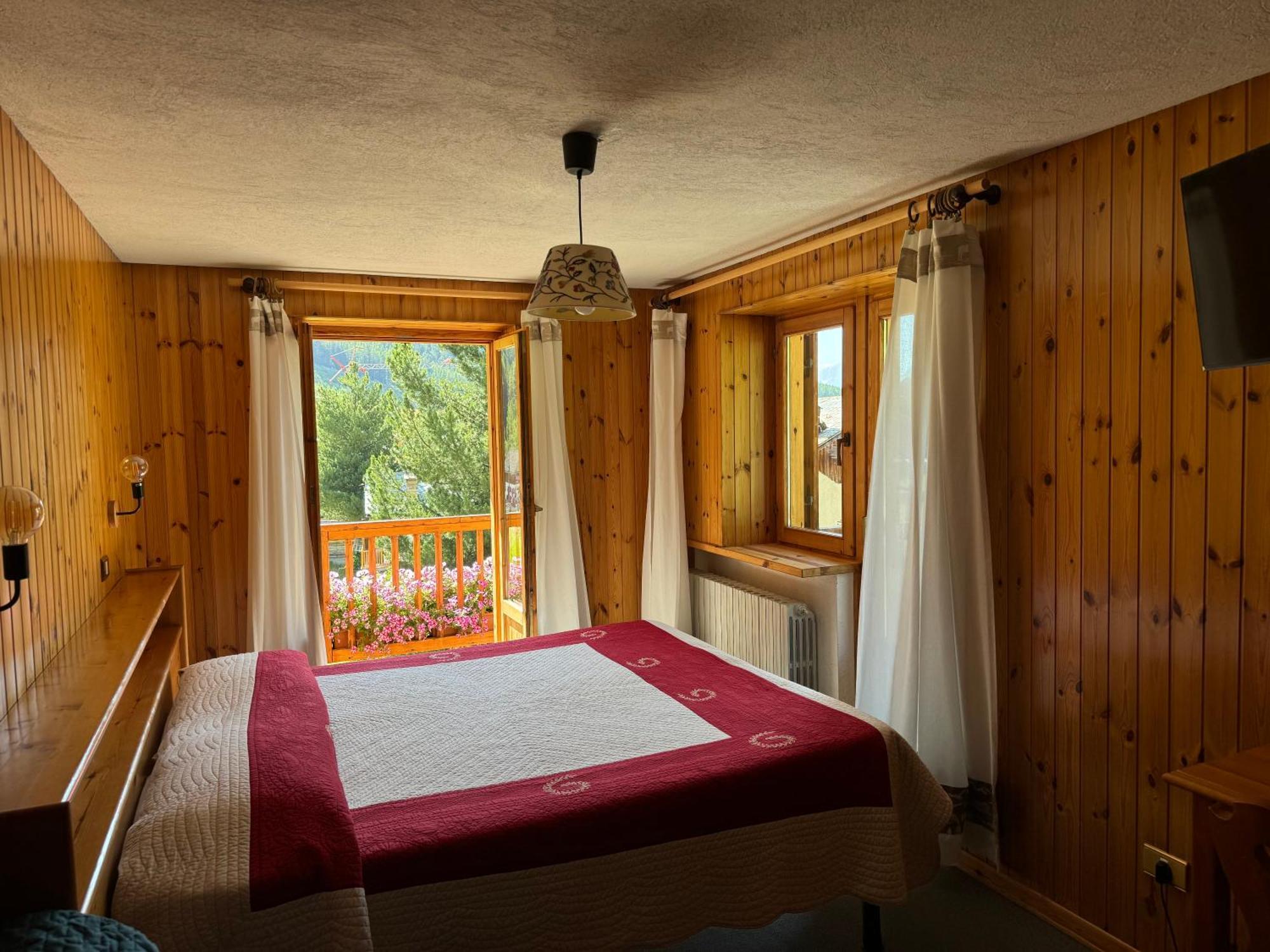 Hotel Ondezana Конь Екстер'єр фото