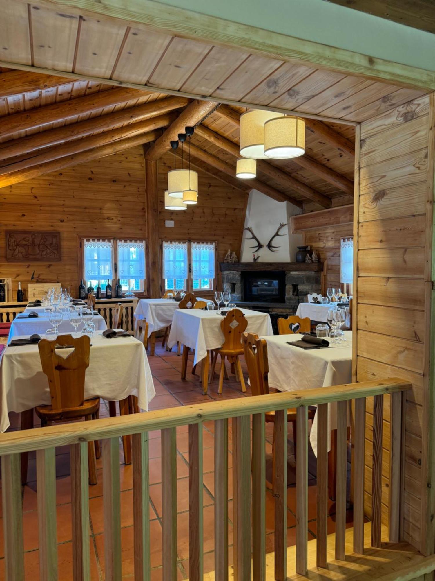 Hotel Ondezana Конь Екстер'єр фото