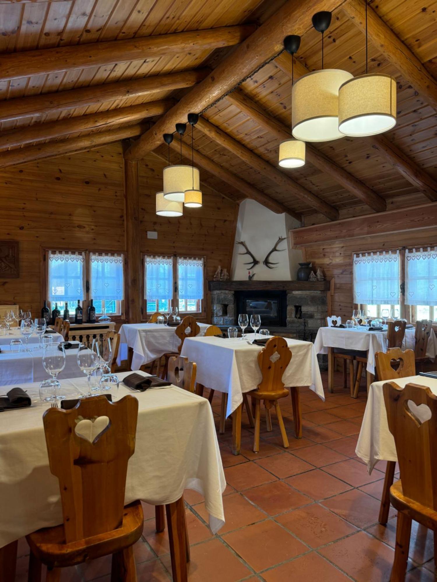 Hotel Ondezana Конь Екстер'єр фото